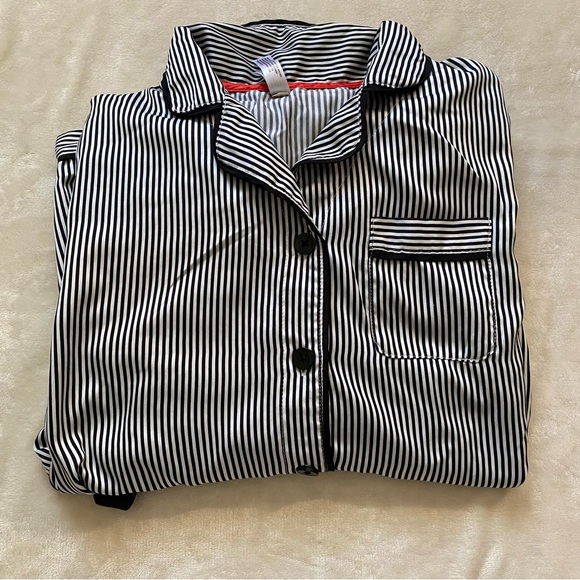 SOLD Women’s Striped Pajama Set - Picture 6 of 6